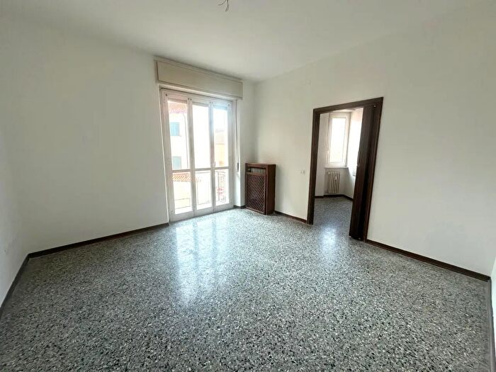 Appartamento trilocale in vendita in Via Montepasubio, Casale Monferrato