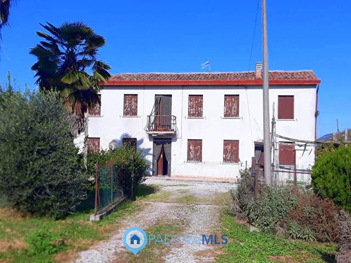 Casa quadrilocale in vendita in Via Pozzonovo, Monselice