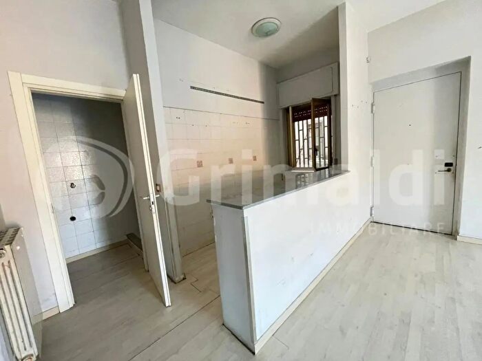 Appartamento trilocale in vendita in Via Cicori, Quarto