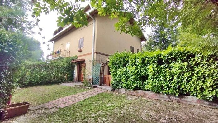 Casa con 8 locali in vendita in Trevi nel Lazio, Trevi Nel Lazio