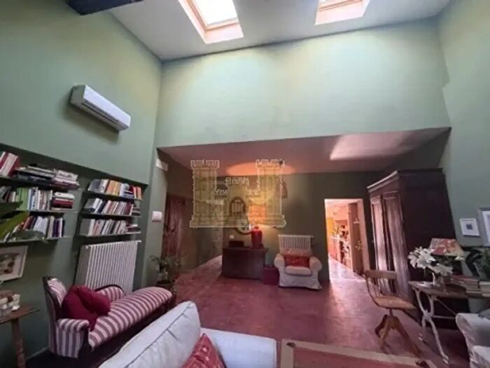 Appartamento con 7 locali in vendita in Firenze