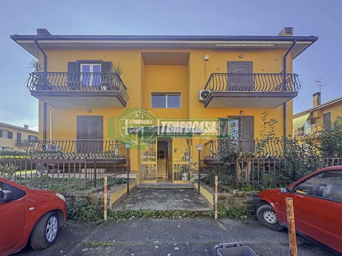 Appartamento trilocale in vendita in Via Carlo Alberto dalla Chiesa, Anguillara Sabazia