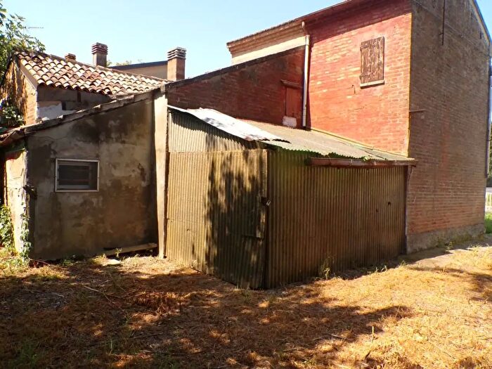 Casa quadrilocale in vendita in Via Luisa, Ostellato