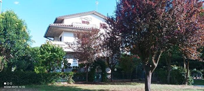 Casa con 6 locali in vendita in Via Pietro Mascagni, Assisi