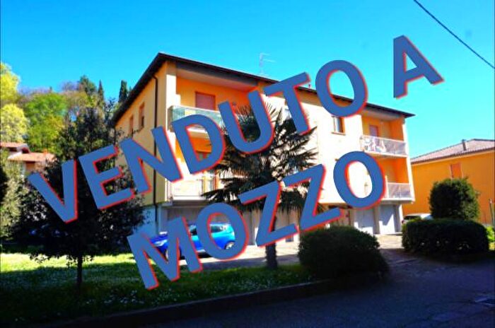 Appartamento trilocale in vendita in Mozzo