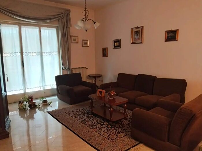 Appartamento quadrilocale in vendita in Via Caserta, Catania