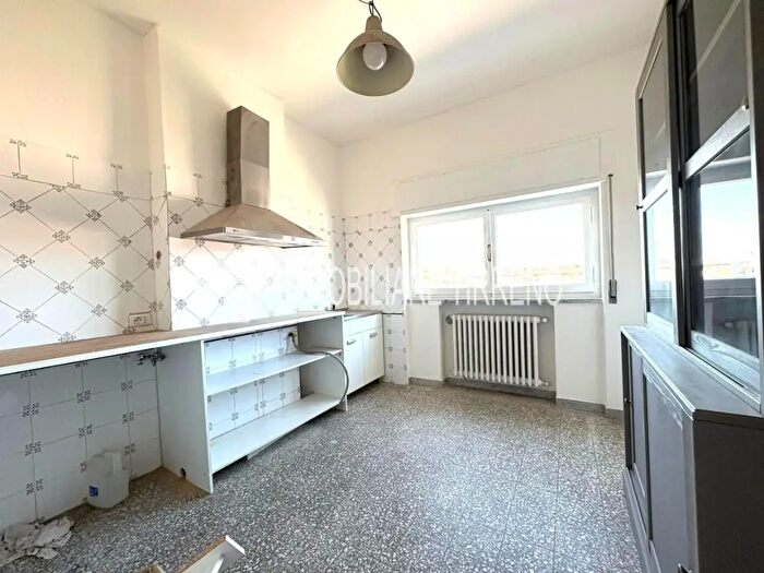 Appartamento quadrilocale in vendita in Massa