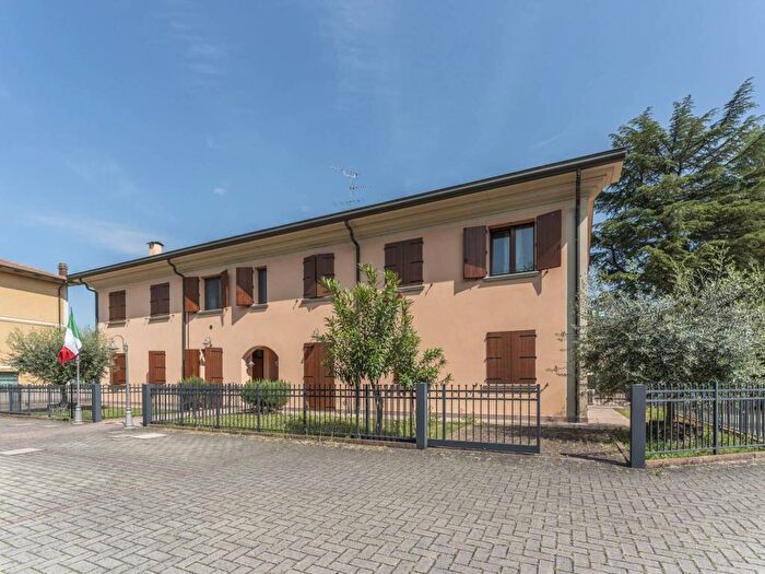 Appartamento bilocale in affitto in Via Vinicio Pescerelli, Centro, San Pietro in Casale