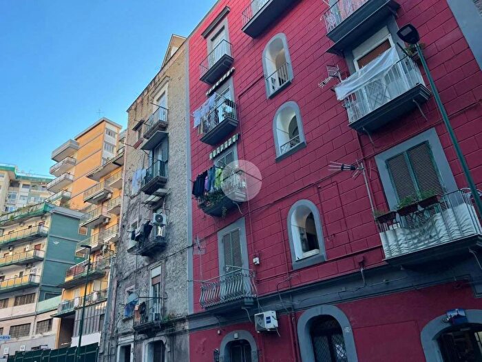 Appartamento bilocale in affitto in Via Conte della Cerra, Arenella, Napoli