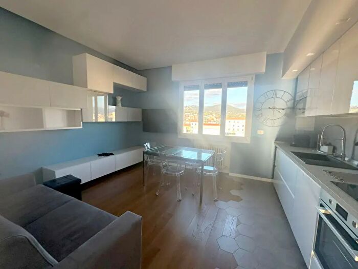 Appartamento trilocale in affitto in Via Mannelli, Firenze