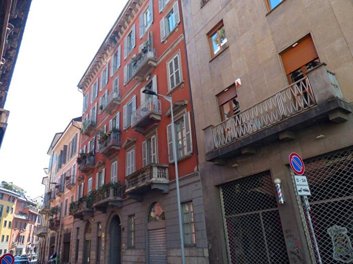 Appartamento bilocale in affitto in Via Lanzone, Carrobbio, Milano