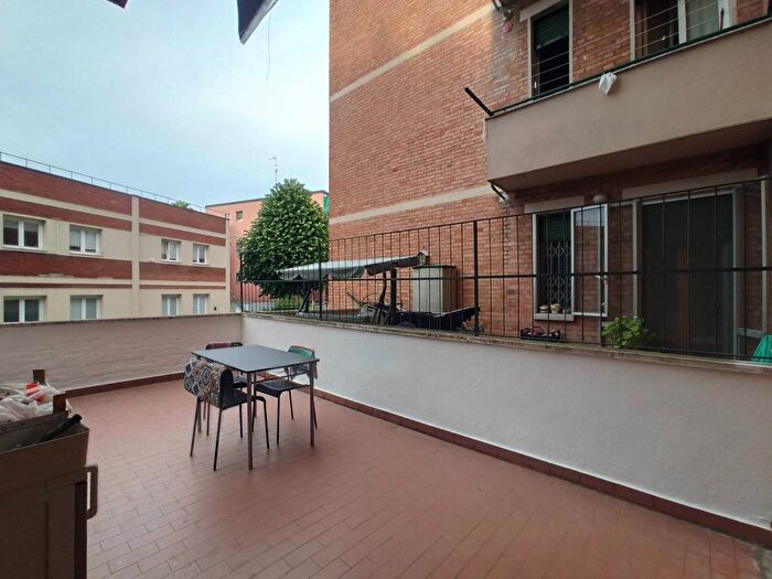 Appartamento trilocale in affitto in Via Giambologna, Massarenti, Bologna