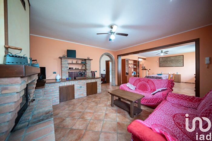 Casa con 5 locali in vendita in Via Reale, Jolanda Di Savoia