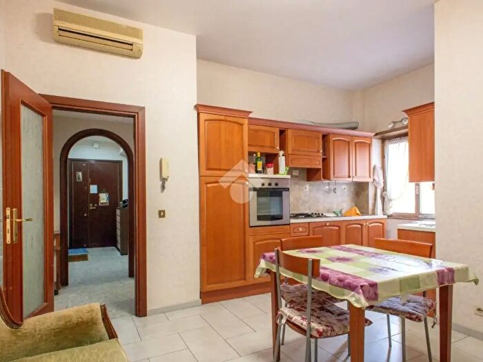 Appartamento trilocale in vendita in Via Prenestina, Roma