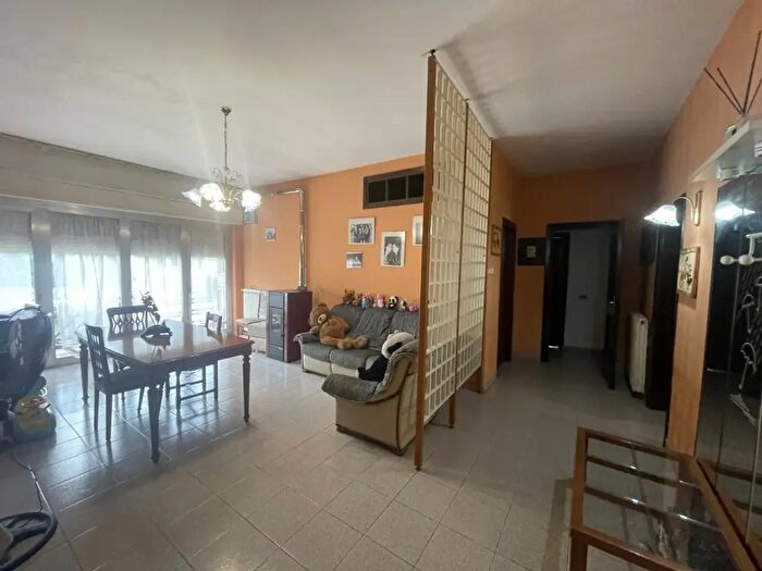 Appartamento con 10 locali in vendita in Via Monti Lepini, Patrica