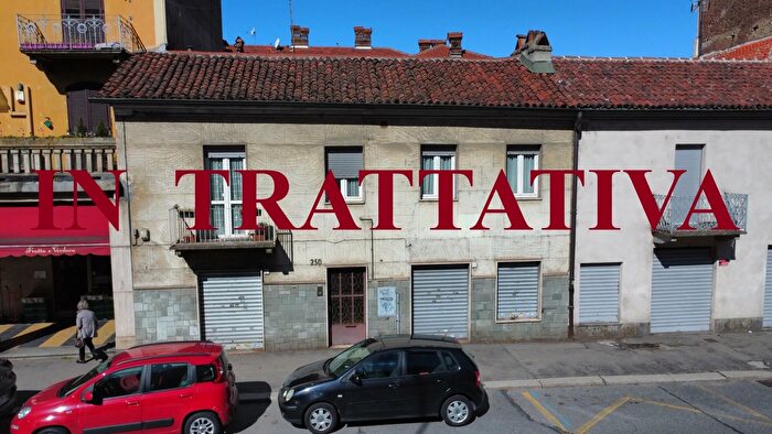 Casa quadrilocale in vendita in Corso Moncalieri Pilonetto Circoscrizione Cavoretto Torino Piemonte Italia, Torino