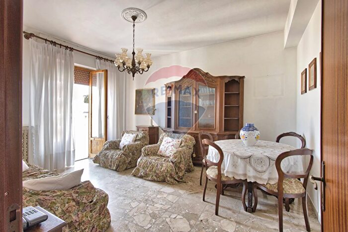 Appartamento quadrilocale in vendita in Via XXIV Luglio, San Giovanni Valdarno