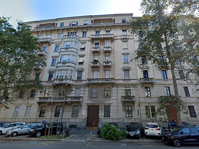 Appartamento trilocale in affitto in Via Francesco Melzi dEril, Arco della Pace, Milano