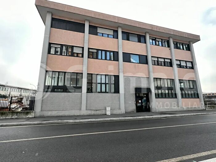 Appartamento in vendita in Via Ernesto Teodoro Moneta, Milano