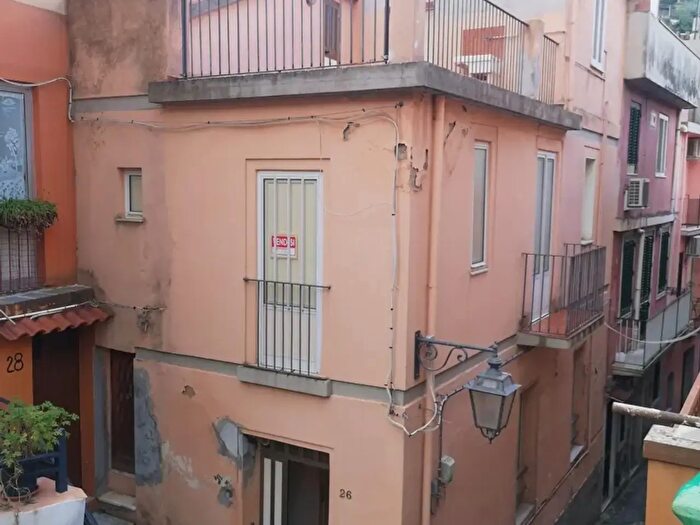 Casa quadrilocale in vendita in Santo Stefano Briga Via Madonna della Vena, Messina