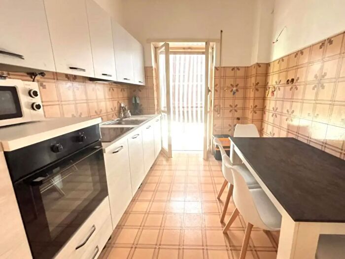 Appartamento trilocale in vendita in Via Alessandro Pieri, Roma
