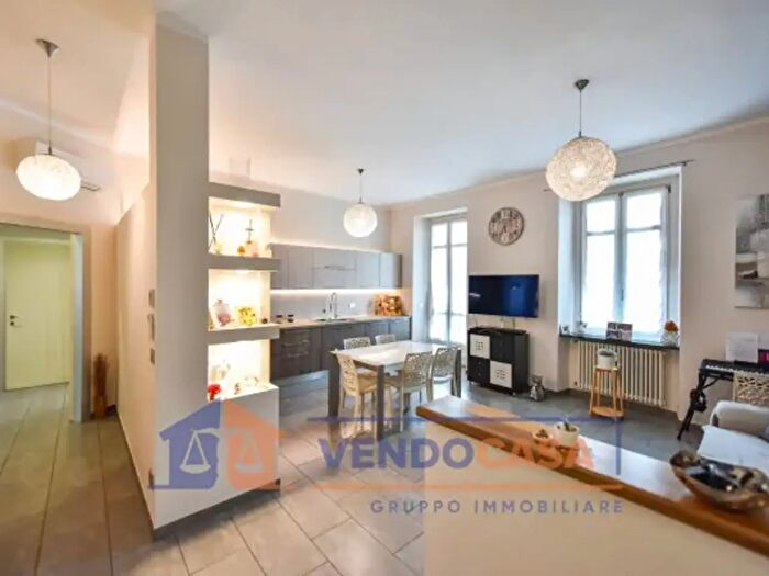 Appartamento trilocale in vendita in Via Benvenuto Cellini, Torino