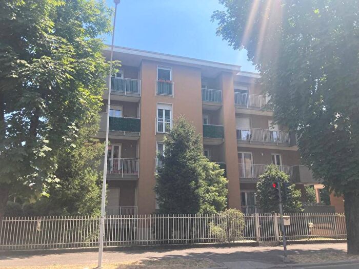 Appartamento bilocale in affitto in Viale Vittorio Alfieri, Sant'Edoardo, Busto Arsizio