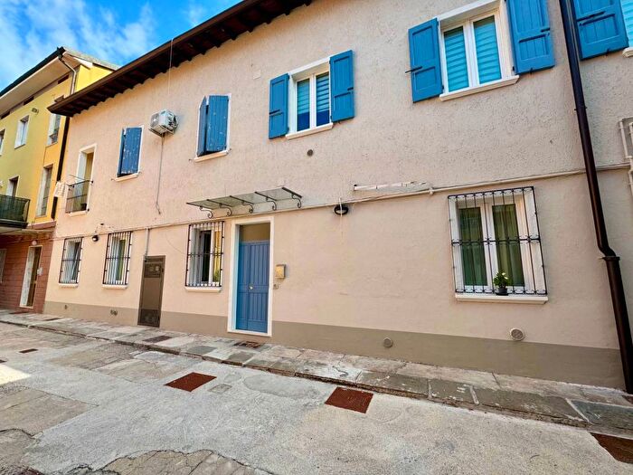 Appartamento bilocale in affitto in Via della Chiesa, Urago Mella, Brescia