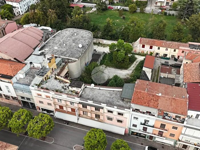 Appartamento con 5 locali in vendita in Corso Italia, San Bonifacio