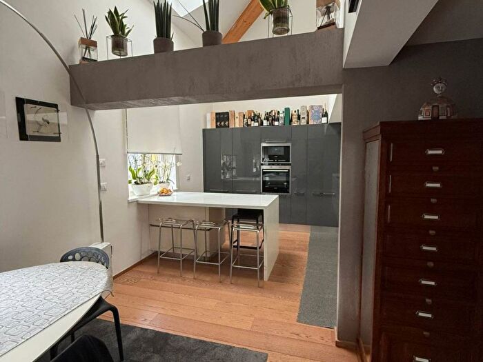 Appartamento trilocale in affitto in Via Giuseppe Verdi, Semicentro, Trento