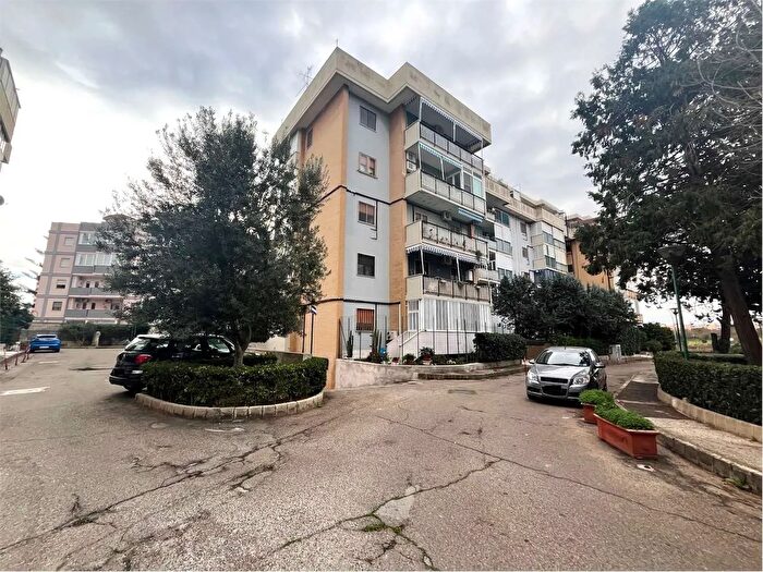 Appartamento trilocale in vendita in Viale Belgio Brindisi, Brindisi