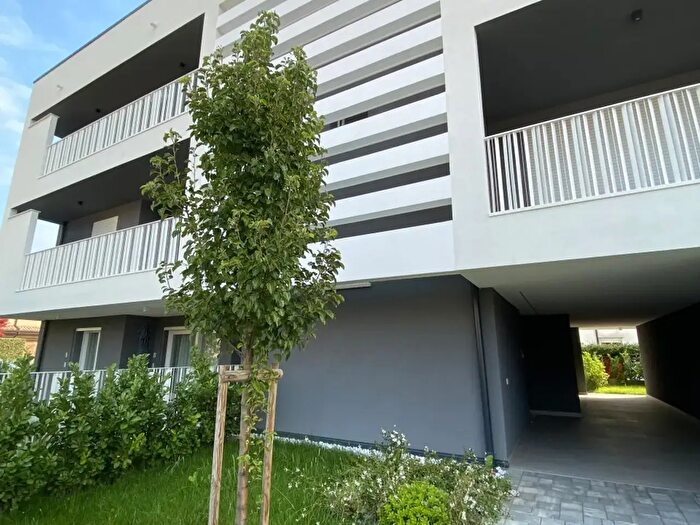 Appartamento quadrilocale in vendita in Via dei Giacinti, Padova