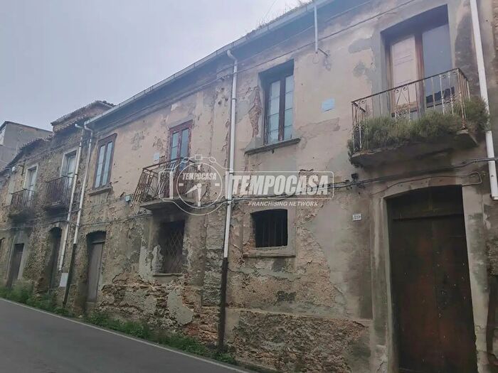 Casa con 5 locali in vendita in Via Roma Longobardi, Vibo Valentia