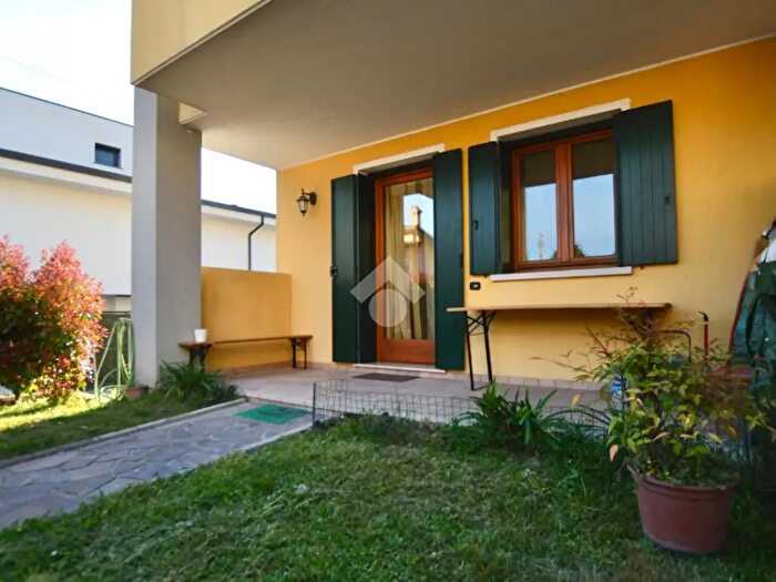 Casa trilocale in vendita in Via Trieste, Ceggia