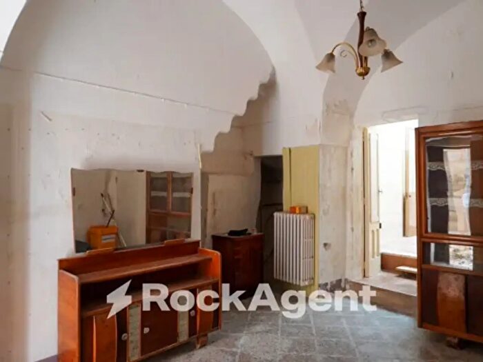 Casa quadrilocale in vendita in Via Lelio Vincenti, Carpignano Salentino