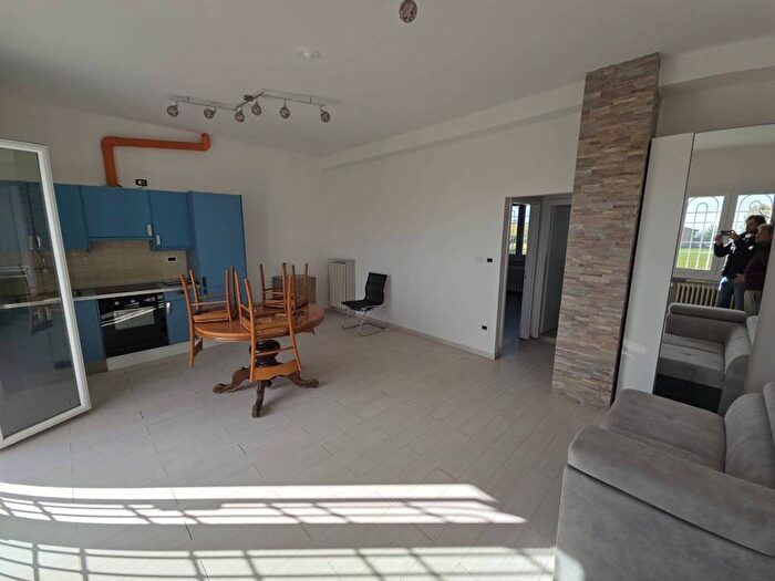 Appartamento trilocale in affitto in Via Colunga, Casette, San Lazzaro di Savena