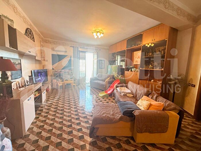 Appartamento quadrilocale in vendita in Via Monsiegnore Riela, Palermo