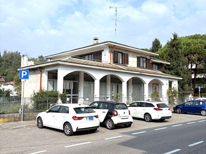 Appartamento quadrilocale in affitto in Via Piero Maroncelli, Caiello, Gallarate