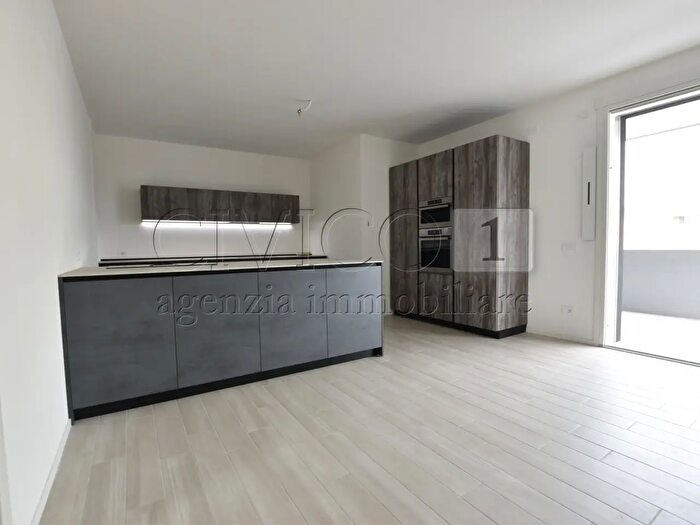 Appartamento con 5 locali in vendita in Via San Gaetano, Piazzola Sul Brenta