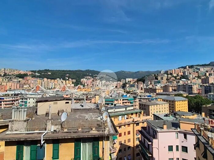 Appartamento bilocale in vendita in Via dei Giardini, Genova