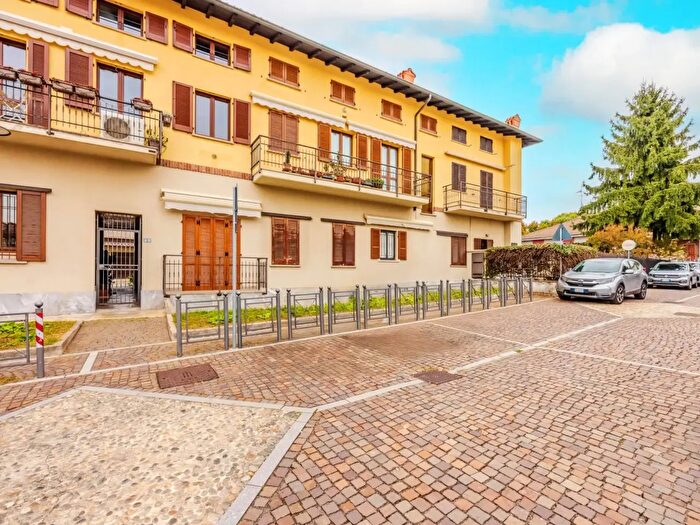 Appartamento bilocale in vendita in Via G Mattei, Arese
