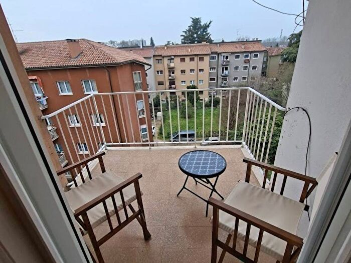 Appartamento trilocale in affitto in Via Rotaldo, San Zeno, Verona