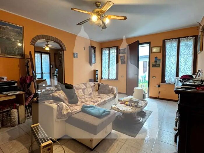 Casa quadrilocale in vendita in San Giorgio Bigarello