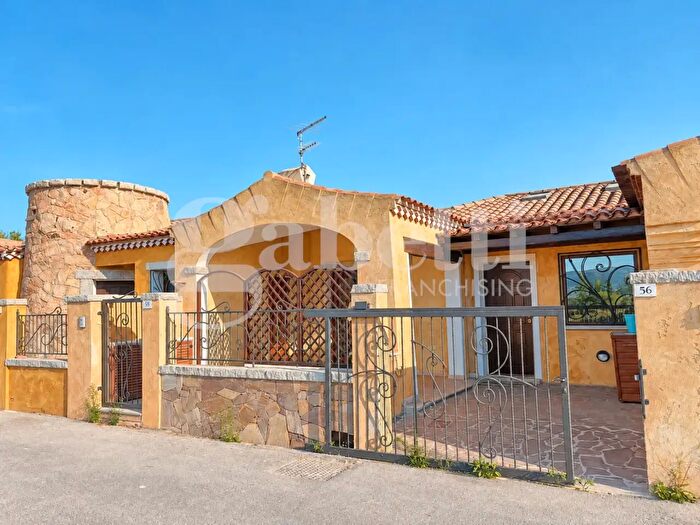 Casa quadrilocale in vendita in Via Santa Chiara, Olbia