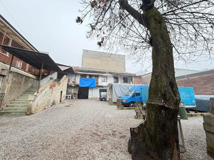 Casa monolocale in vendita in Via Luigi Cagnola, Seregno