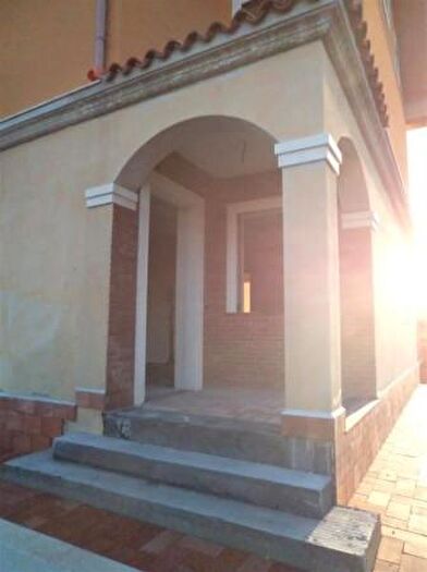 Casa con 6 locali in affitto in Aci Catena