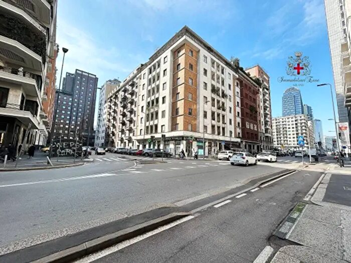 Appartamento trilocale in affitto in Via Raimondo Franchetti, Milano