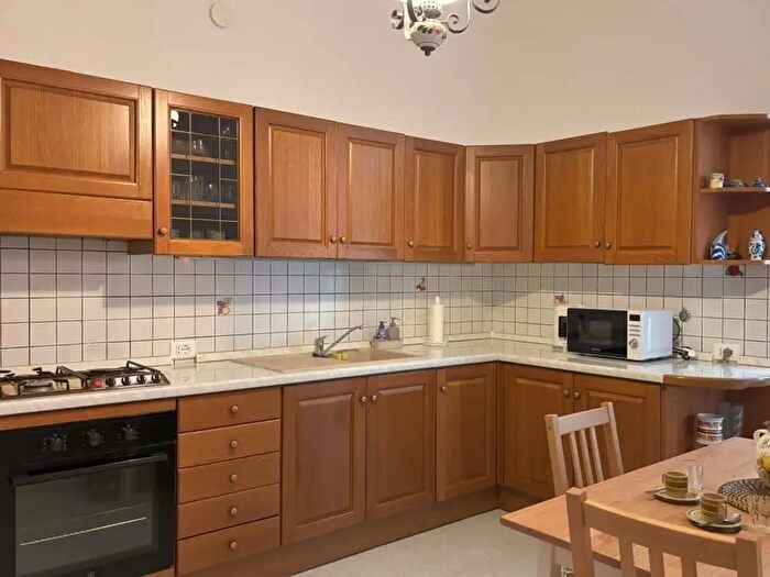 Appartamento monolocale in affitto in Via Petronio, Trieste