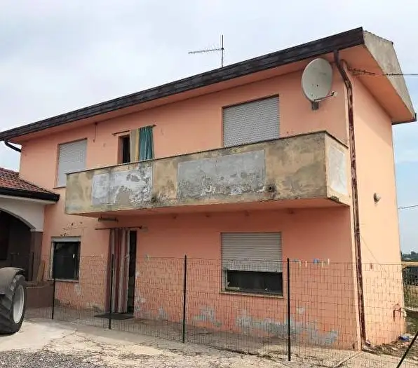 Case in Vendita e in Affitto - 1