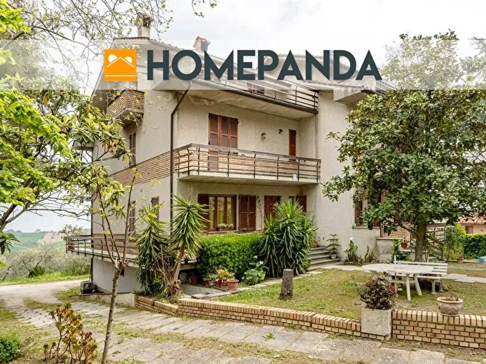 Casa con 12 locali in vendita in Contrada San Severo, Ostra Vetere